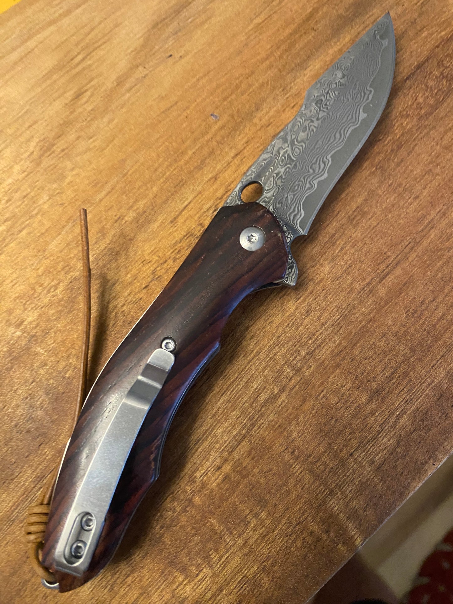 FD-042 Rosewood Pocket knife-Flipper style