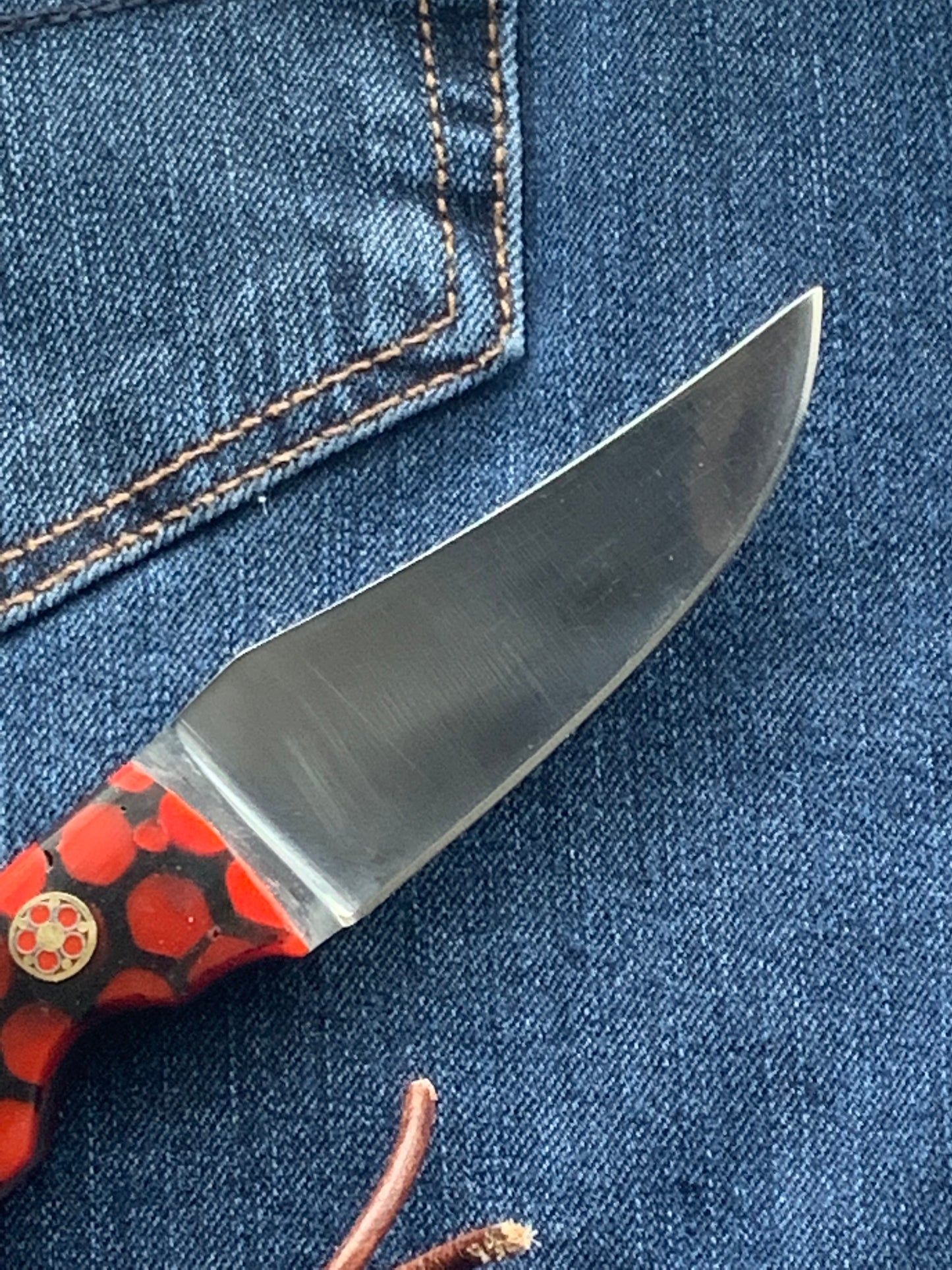 FX-023 Red Honeycomb Hunting Knife w/D2 Steel Blade