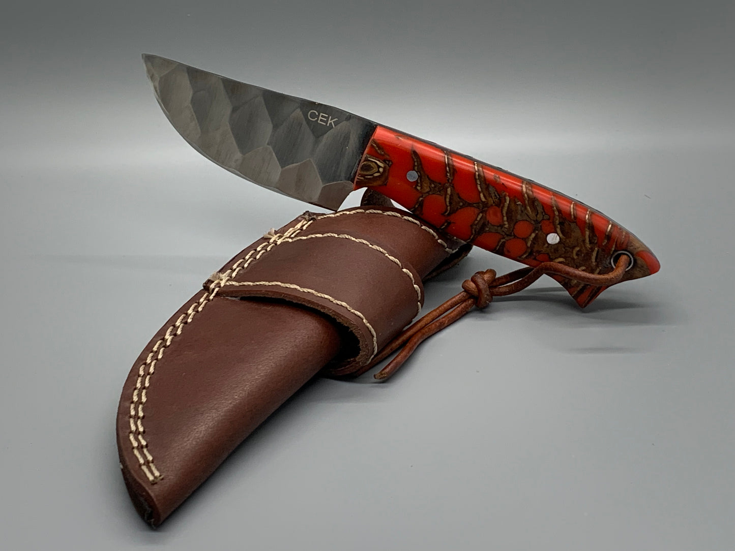 FX-062 Pine Cone Handle w/ Fixed D2 Steel blade