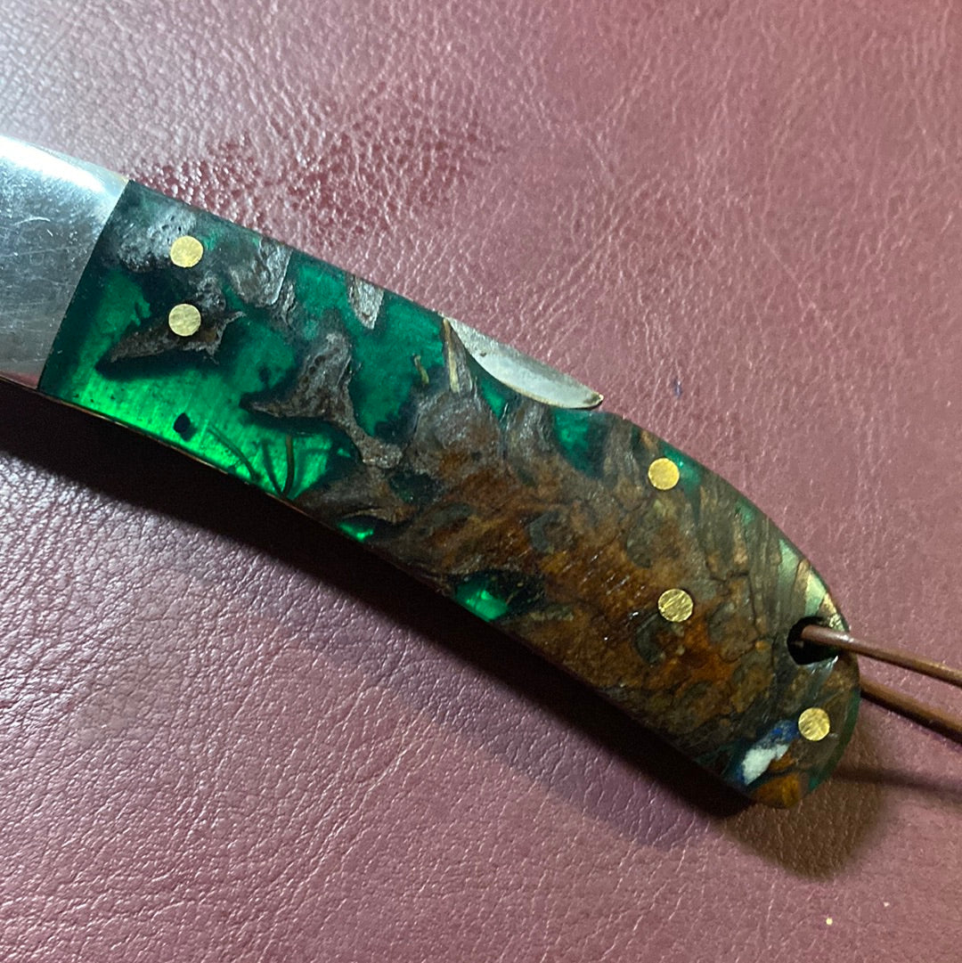 FD-044 Pine Cone Handle D2 STEEL Blade Knife