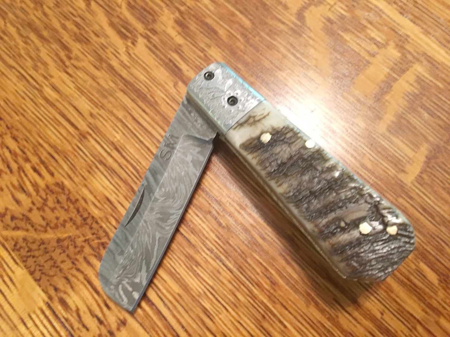 FD-033 Custom Ram Horn Folding Razor Blade Knife / Engraved