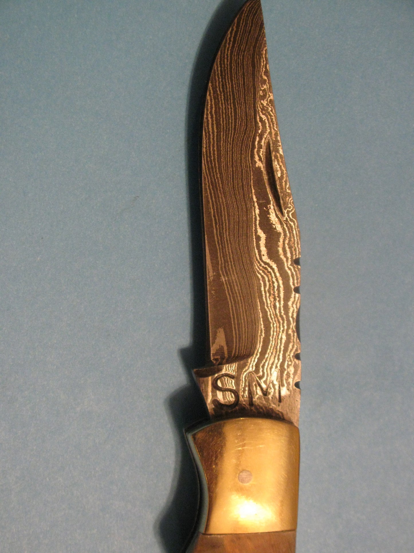 FD-055 RAM HORN FOLDING KNIFE WITH BRASS BOLSTER