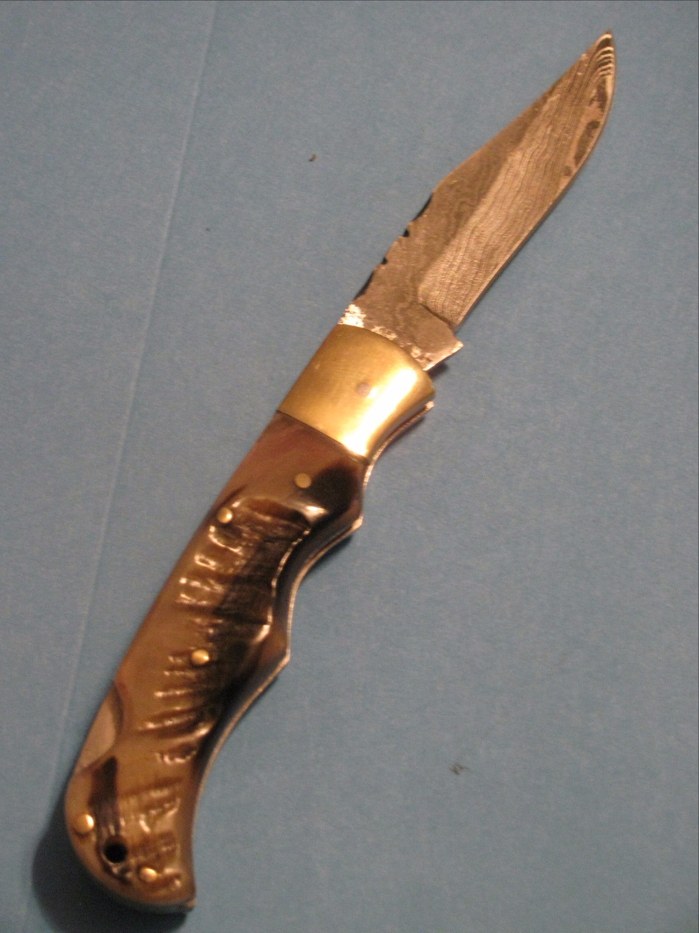 FD-055 RAM HORN FOLDING KNIFE WITH BRASS BOLSTER