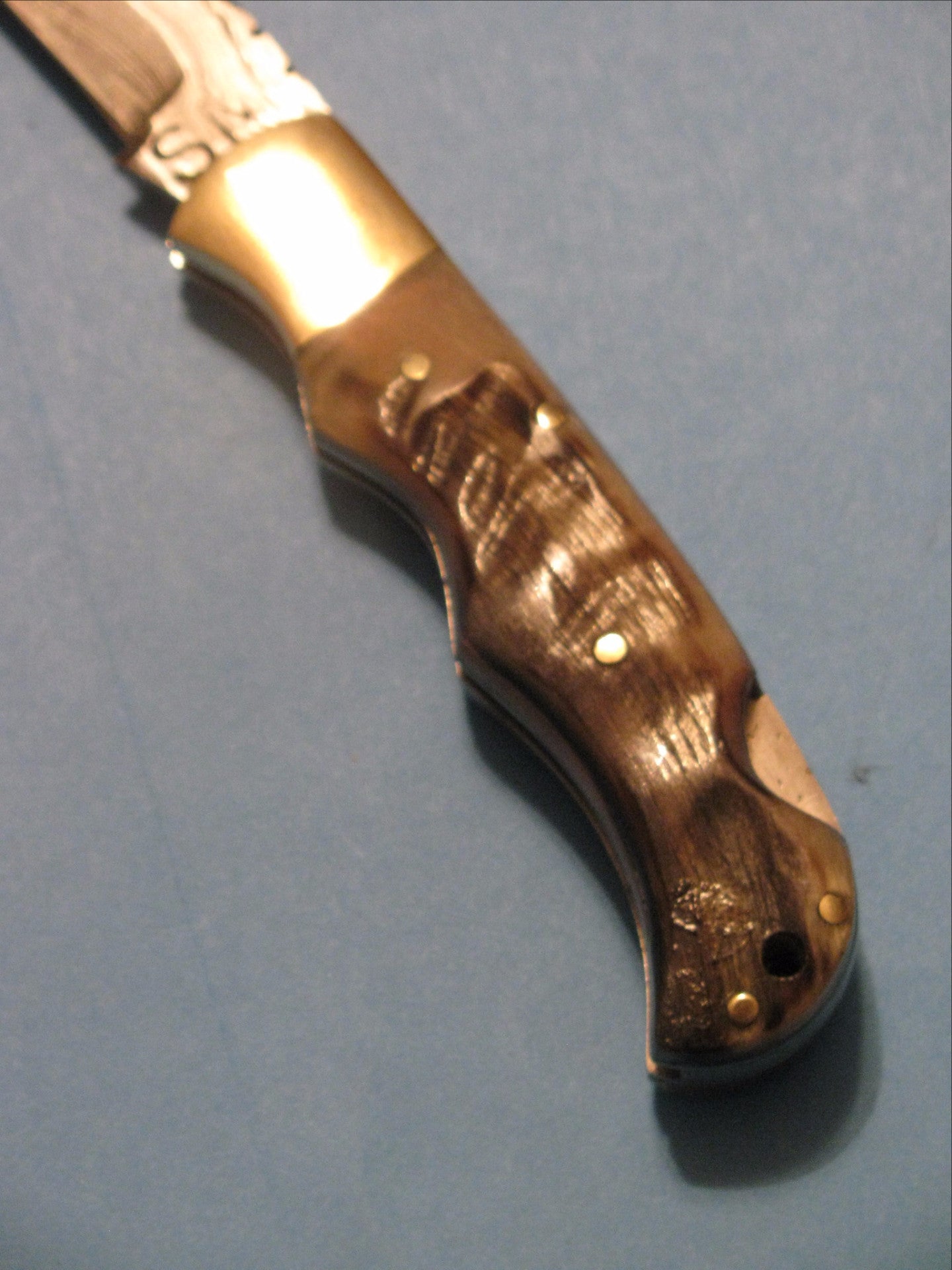 FD-055 RAM HORN FOLDING KNIFE WITH BRASS BOLSTER