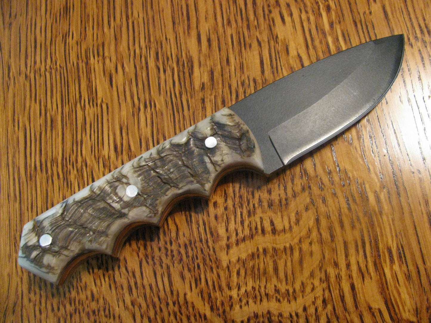 FX-096 RAM HORN HANDLE WIDE BLADE KNIFE