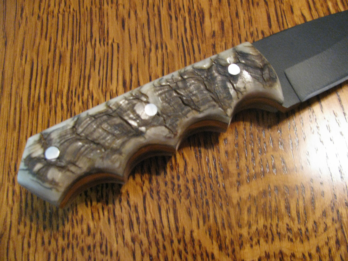 FX-096 RAM HORN HANDLE WIDE BLADE KNIFE