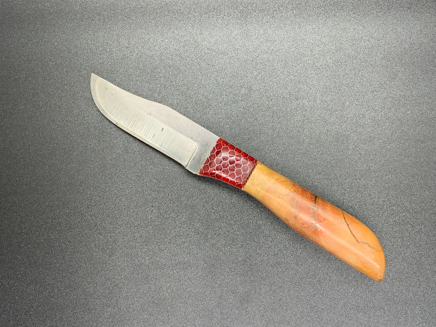 FX-070 Flaming Box Adler w/carbon steel file blade