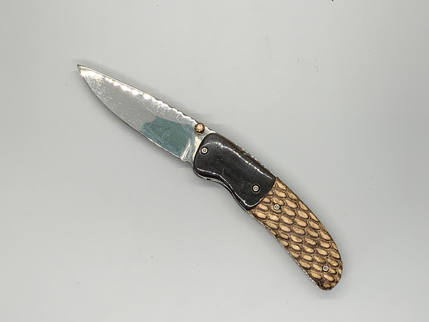 FD-059 Snake Skin Handle and Bull Horn Bolster Pocket Knife
