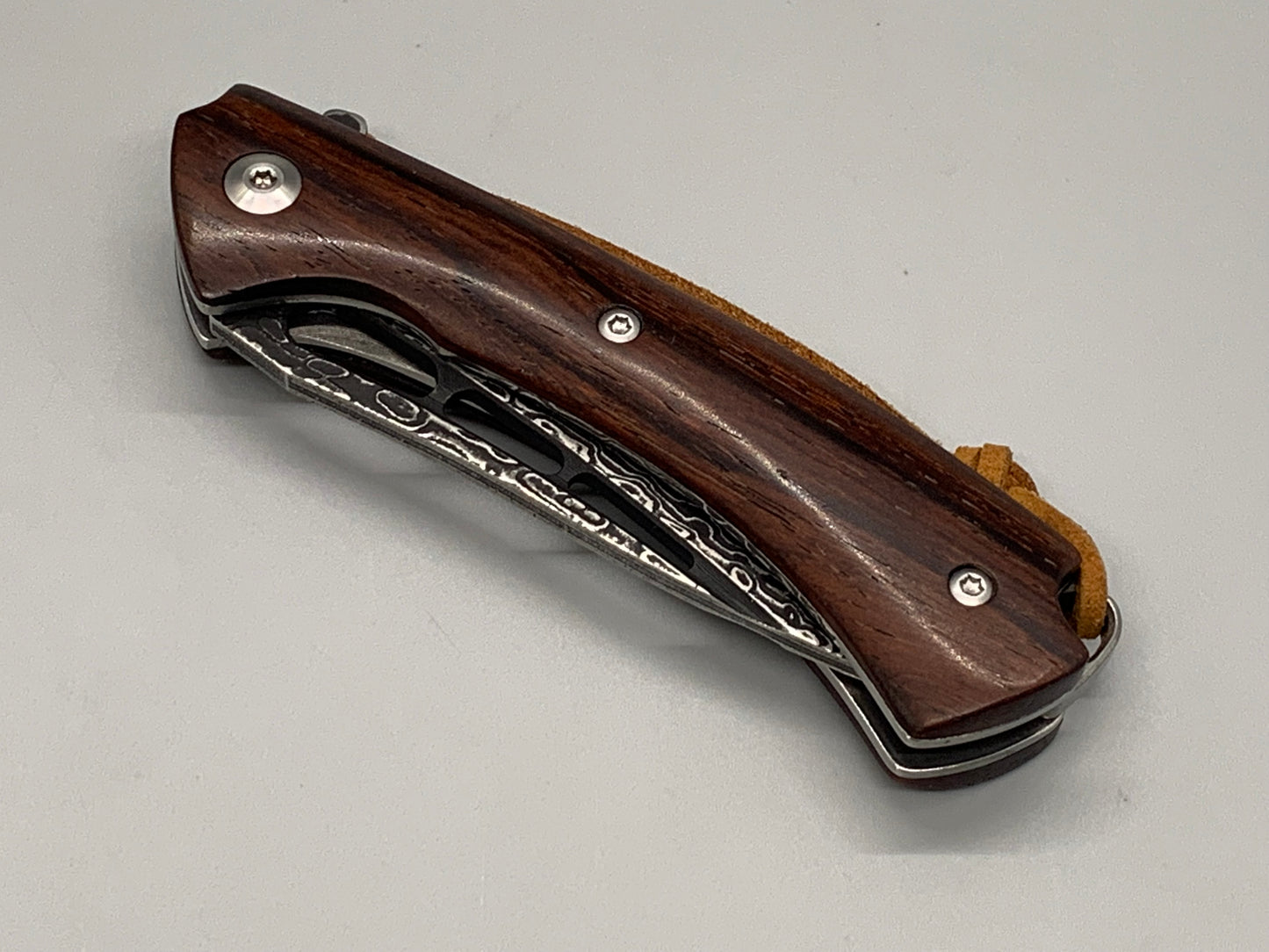 FD-042 Rosewood Pocket knife-Flipper style
