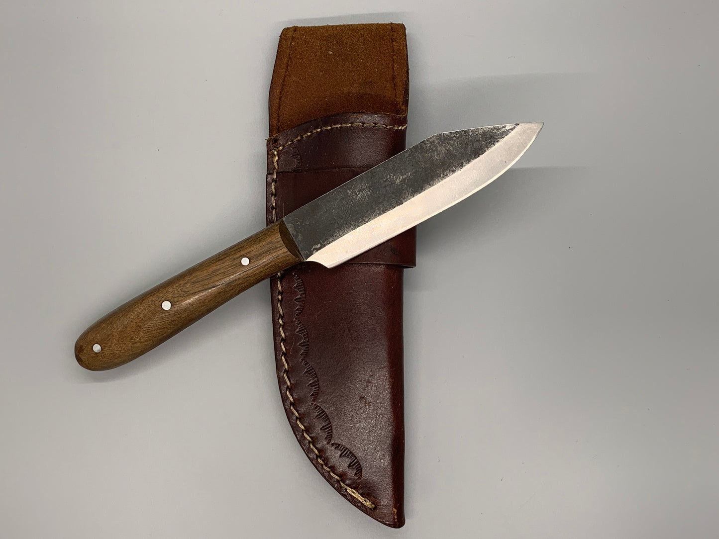 FX-072 Maple handle Skinner knife w/Carbon Steel Blade