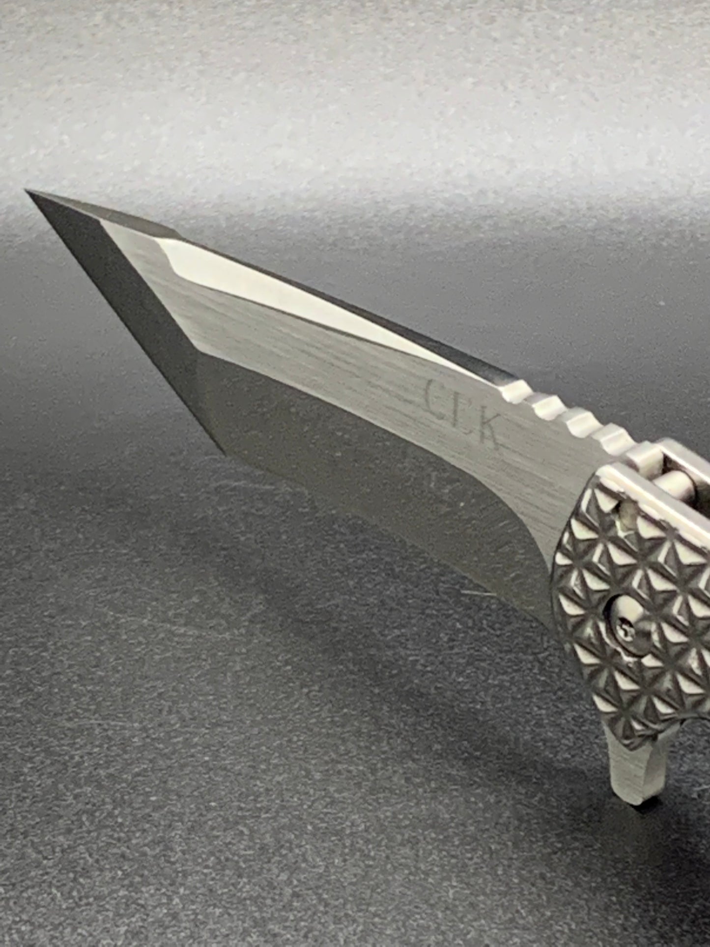 FD-012 Diamond Plate Folding Knife w/ Tanto Blade