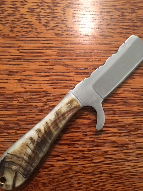FX-102 Ram Horn Razor Knife  D2 Steel Castrating Knife / Bull Cutter
