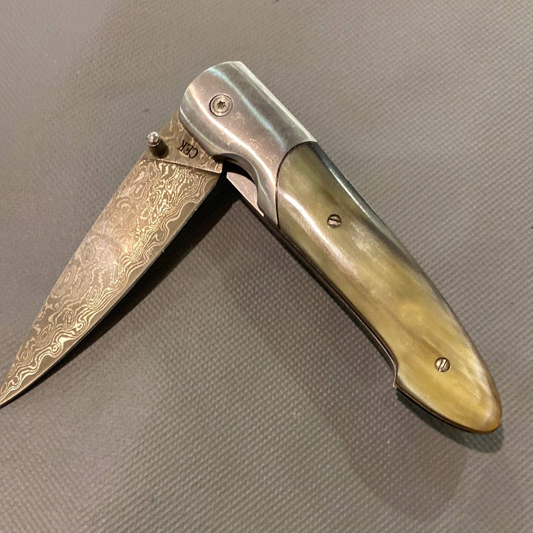FD-0100 Custom Cape Buffalo Horn /Folding Knife