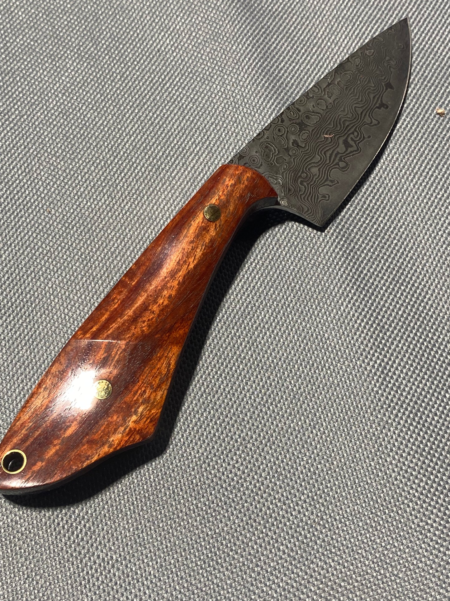 FX-034 Redwood handle / Ball bearing Steel Blade